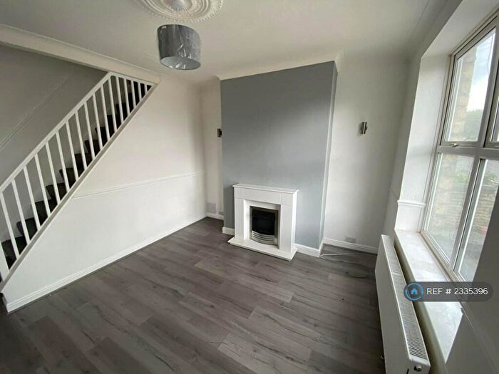 2 Bedroom End Of Terrace House To Rent In Saville Street, Cudworth, Barnsley, S72