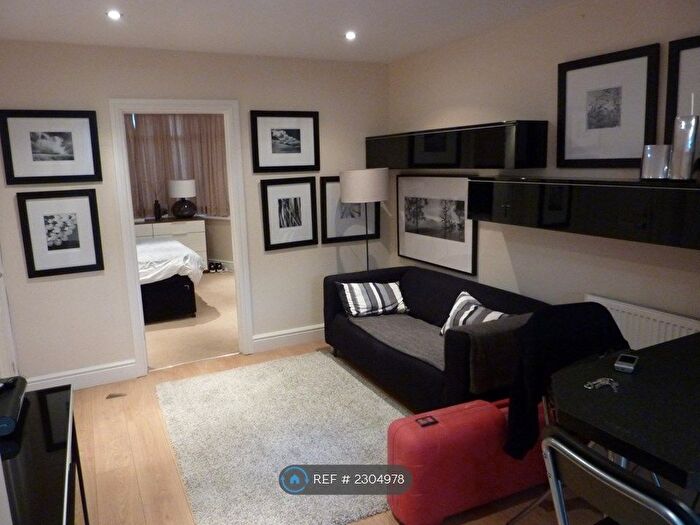 2 Bedroom Maisonette To Rent In Mollison Way, Edgware, HA8