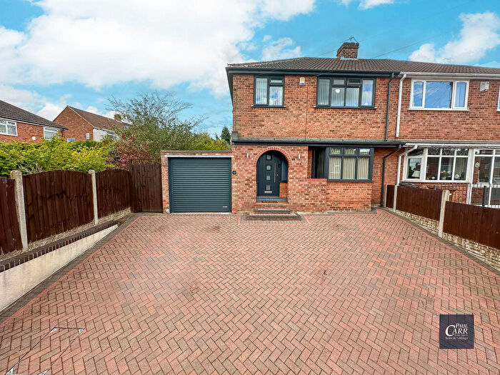 3 Bedroom Semi Detached House For Sale In Yewtree Road, Streetly, Sutton Coldfield, B74