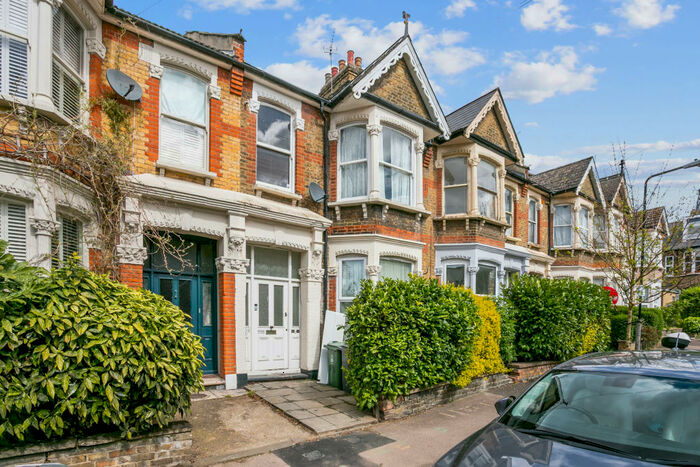 1 Bedroom Flat To Rent In Cleveland Park Crescent, Walthamstow, London, E17