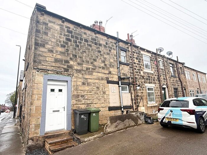 1 Bedroom Flat To Rent In Carr Road, Calverley, Pudsey, West Yorkshire, LS28