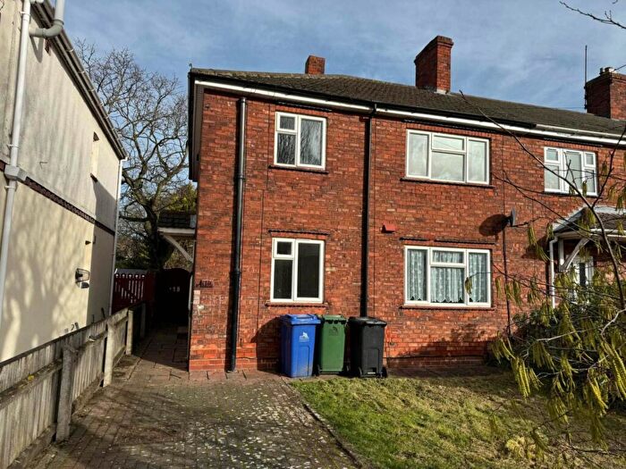 4 Bedroom End Of Terrace House To Rent In Milton Road, Grimsby, DN33