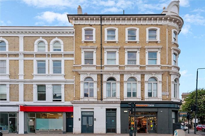 2 Bedroom Flat For Sale In Fulham Road, London, SW10
