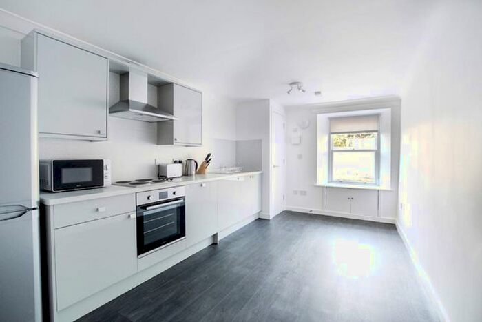 2 Bedroom Flat To Rent In Baliol Street, Woodlands, Glasgow, G3