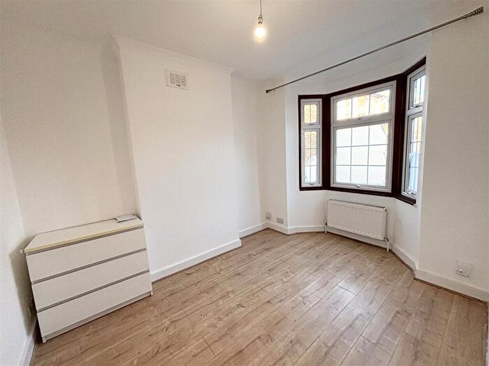 3 Bedroom Terraced House To Rent In Fawcett Road, Croydon, Cro, CR0