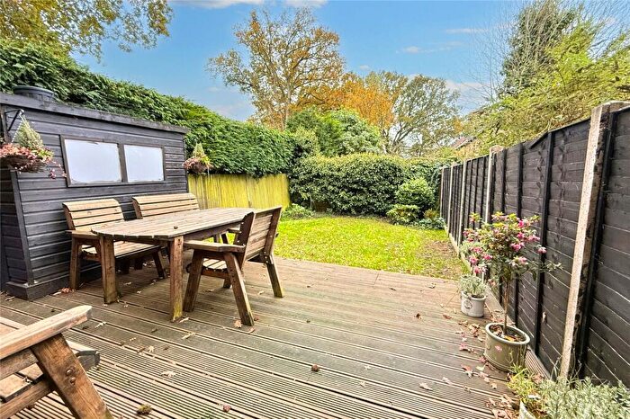 3 Bedroom End Of Terrace House For Sale In Bluehaven Walk, Hook, Hampshire, RG27