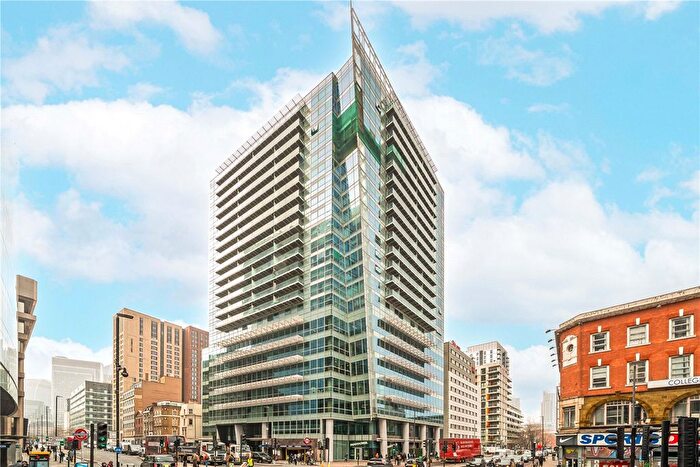 2 Bedroom Flat For Sale In Whitechapel High Street, London, E1