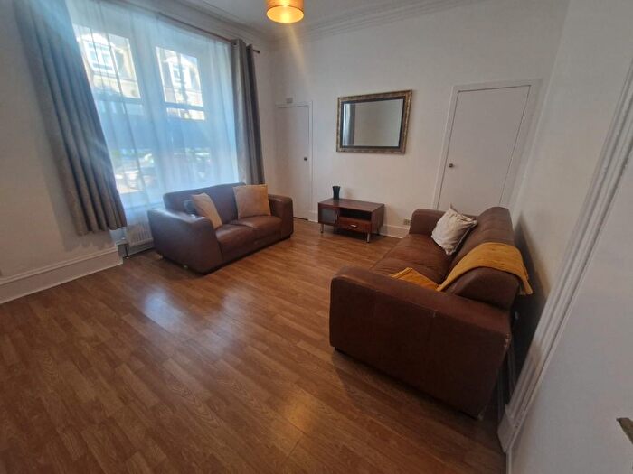 1 Bedroom Flat To Rent In Union Grove, West End, Aberdeen, AB10