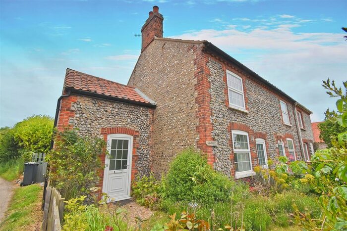 2 Bedroom End Of Terrace House To Rent In Lower Common, East Runton, Cromer, NR27