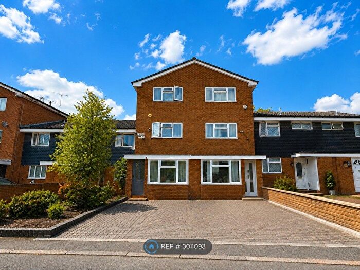 4 Bedroom Terraced House To Rent In Bannister Close, Greenford, UB6