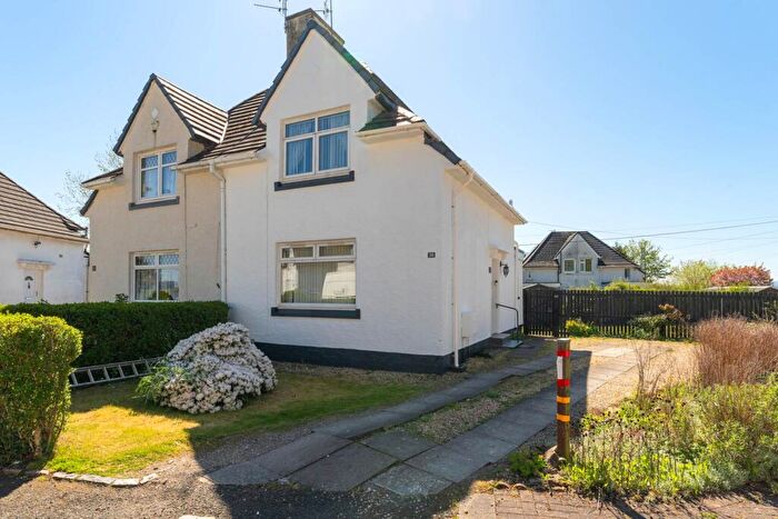 2 Bedroom Semi-Detached House For Sale In Beardmore Cottages, Inchinnan, PA4