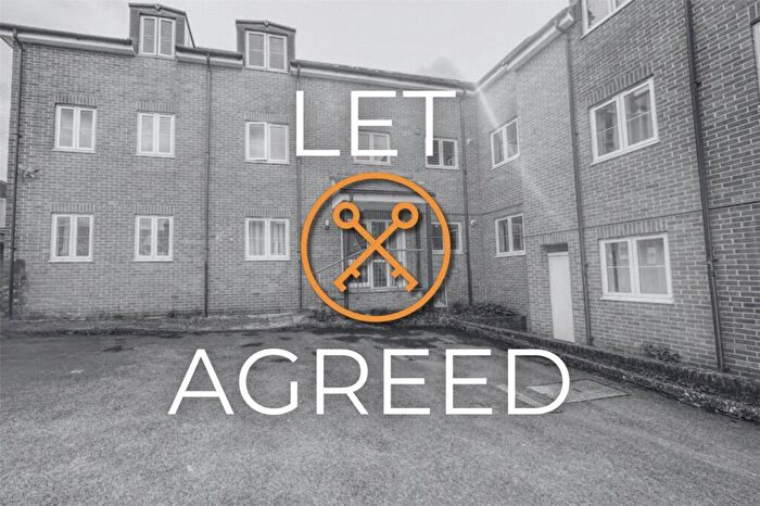 1 Bedroom Apartment To Rent In Fosseway Court, Curtis Street, SN1