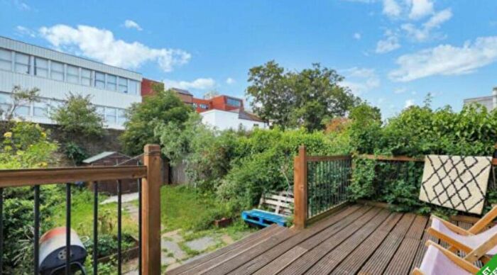 3 Bedroom House To Rent In Bonfield Road, Lewisham, London, SE13