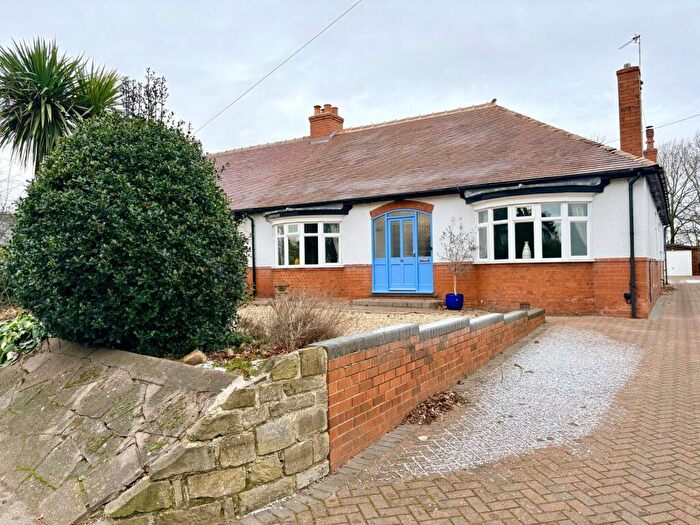 3 Bedroom Semi-Detached Bungalow For Sale In Cantley Lane, Doncaster, DN4