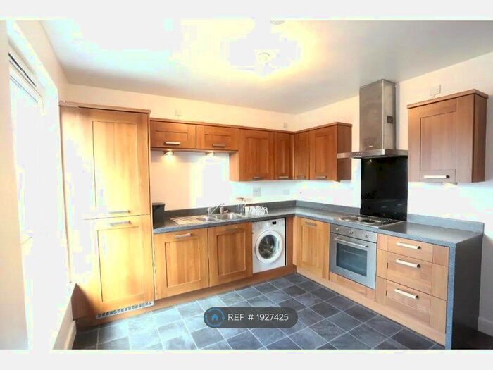 2 Bedroom Flat To Rent In Ferry Gait Crescent, Edinburgh, EH4