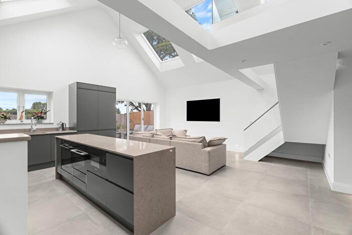 3 Bedroom Detached House For Sale In Elfleda Road, Cambridge, CB5