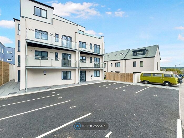2 Bedroom Flat To Rent In Hilgrove Road, Newquay, TR7