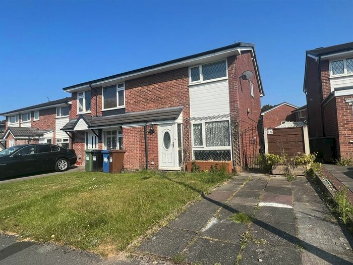 2 Bedroom Property To Rent In Long Croft Lane, Cheadle Hulme, Cheadle, SK8