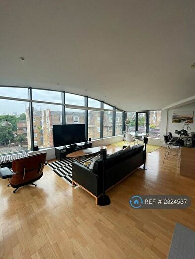 2 Bedroom Penthouse To Rent In Cable Steet, London, E1W