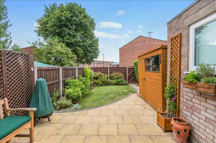 3 Bedroom House To Rent In Crabtree Road, Birmingham, B18