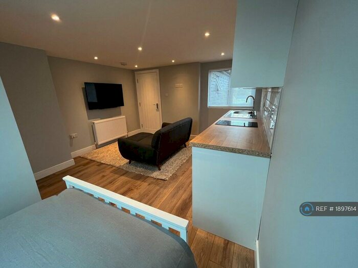 1 Bedroom Flat To Rent In Alexandra Ave, Luton, LU3