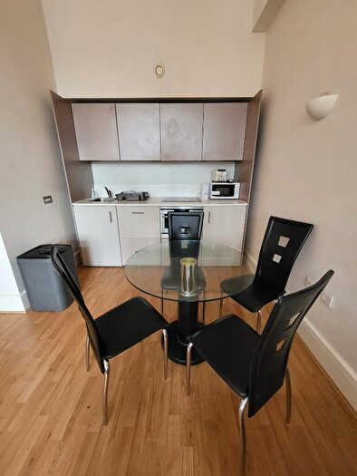 2 Bedroom Apartment To Rent In Newhall Street, Birmingham, B3