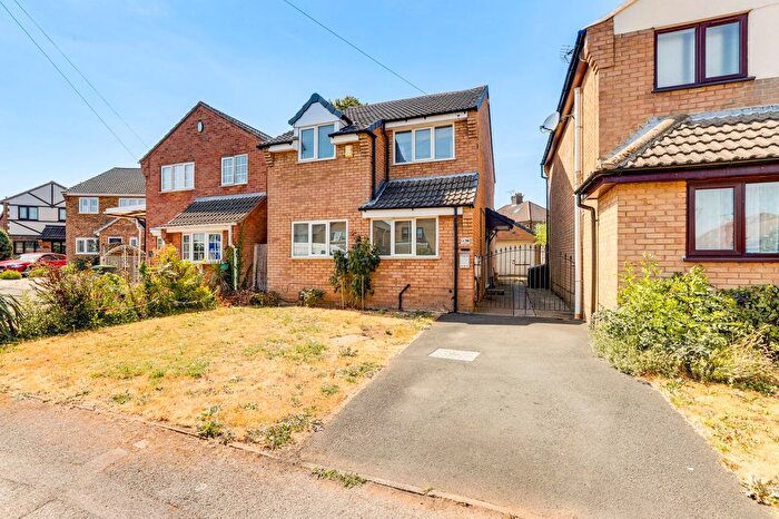 3 Bedroom Detached House For Sale In Ivy Grove, Kirkby-In-Ashfield, NG17