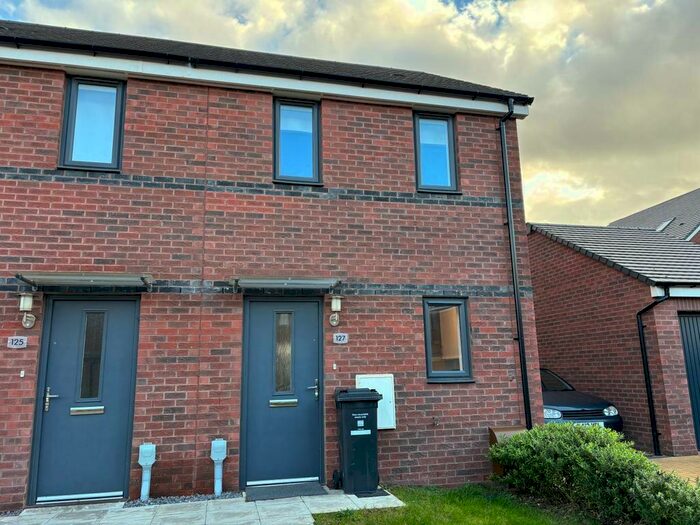 2 Bedroom Terraced House To Rent In Hutchings Drive, Tithebarn, EX1