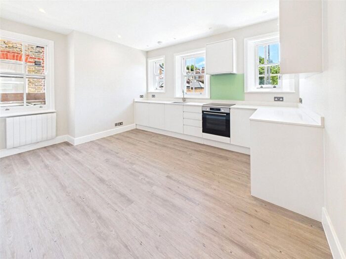 1 Bedroom Flat To Rent In Richmond Road, Twickenham, TW1