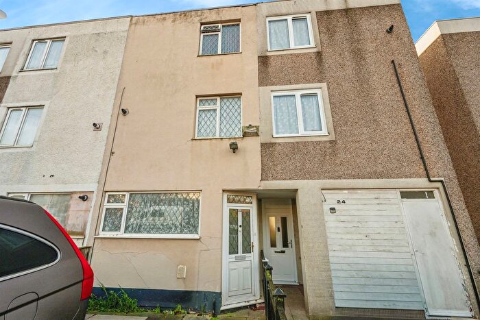 4 Bedroom Terraced House For Sale In Ventnor Avenue, Lozells, Birmingham, B19