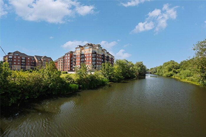 2 Bedroom Apartment For Sale In Palgrave Road, Bedford, Bedfordshire, MK42