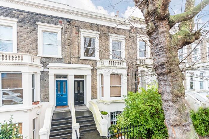 1 Bedroom Flat To Rent In Chadwick Road Peckham, SE15