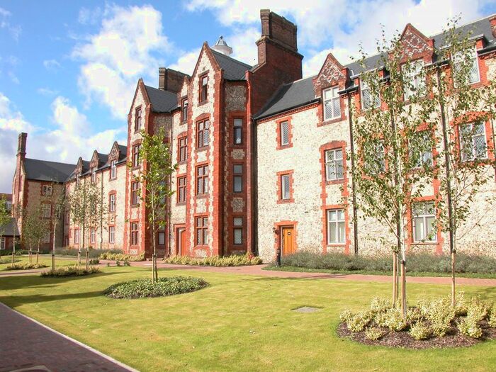 1 Bedroom Flat To Rent In Gilbert Scott Court, Whielden Street, Amersham, Buckinghamshire, HP7