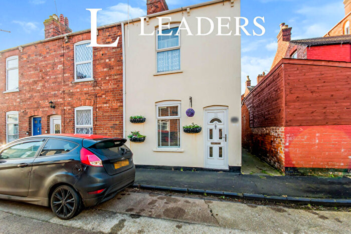 2 Bedroom End Of Terrace House To Rent In Victoria Road, Sutton-On-Sea, LN12