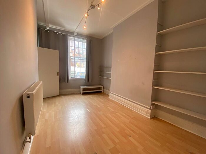 1 Bedroom Flat To Rent In Gleneagle Mews, London, SW16