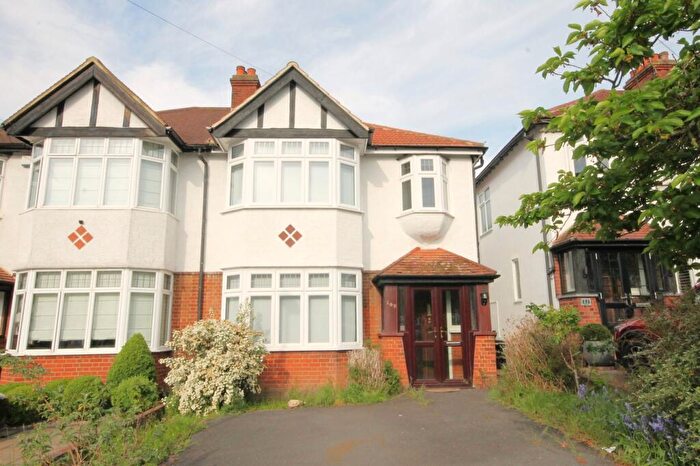 3 Bedroom Semi-Detached House For Sale In Eden Way, Beckenham, BR3
