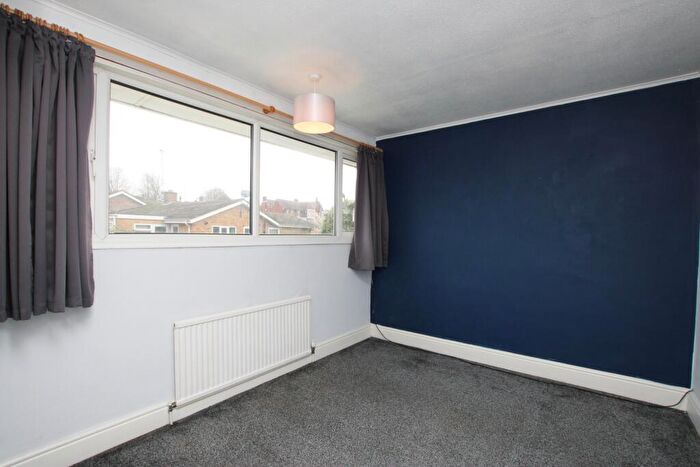 3 Bedroom Terraced House For Sale In Severn Way, Kettering, NN16