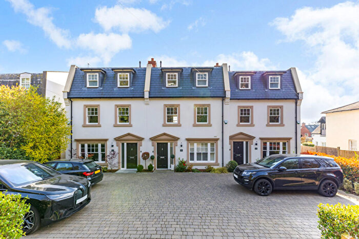 3 Bedroom Terraced House For Sale In Station Road, Sunningdale, SL5