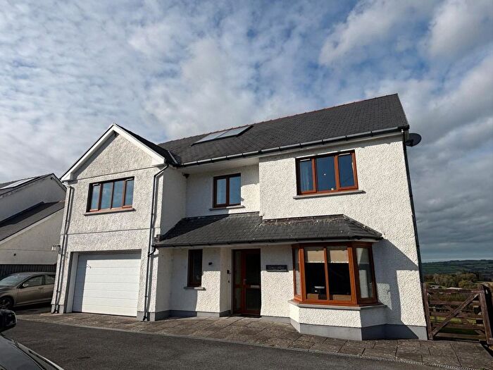 4 Bedroom Detached House For Sale In Llanllwni, Pencader, SA39
