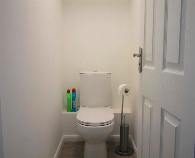 2 Bedroom Flat To Rent In Atlantic Court, Ferry Road, Shoreham By Sea, BN43