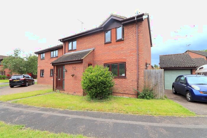 3 Bedroom Detached House To Rent In Ranelagh Gardens, Newport Pagnell, Milton Keynes, Bucks, MK16