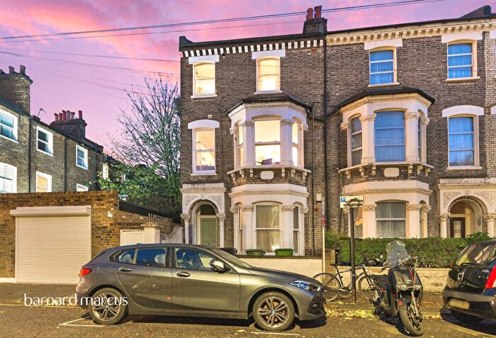 2 Bedroom Flat For Sale In Stansfield Road, London, SW9