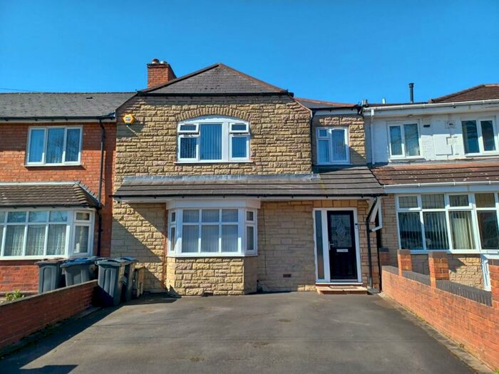 4 Bedroom House To Rent In Edgcombe Road, Birmingham, B28