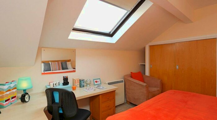 1 Bedroom Flat To Rent In Queen Alexandra Road, High Wycombe, HP11