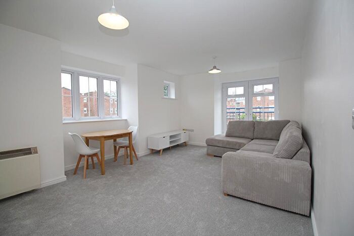2 Bedroom Apartment To Rent In Holland Close, Loughborough, LE11