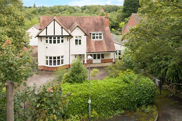 4 Bedroom Detached House For Sale In The Oval, Oadby, Leicester, LE2