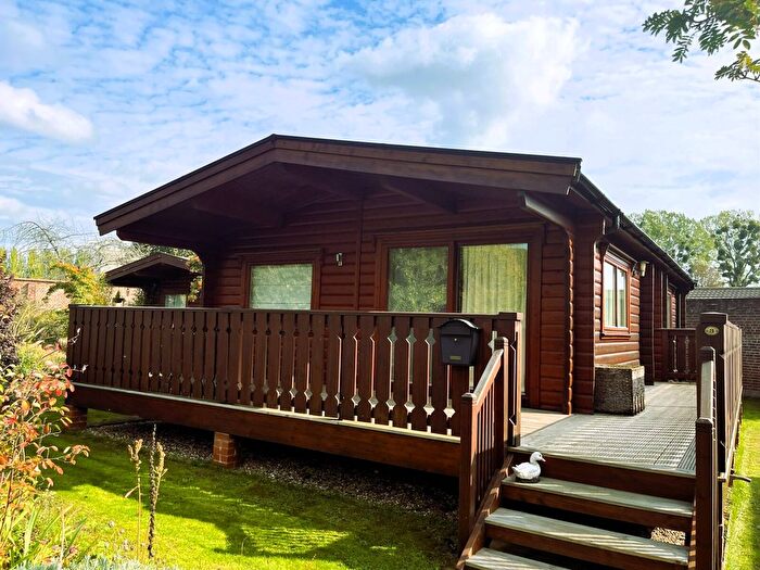 2 Bedroom Detached House To Rent In The Walled Gardens, Harleyford Henley Road, Marlow, Buckinghamshire, SL7