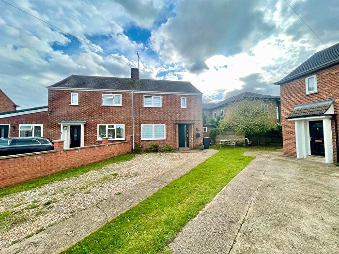 2 Bedroom Property For Sale In Ash Close, Peterborough, PE1