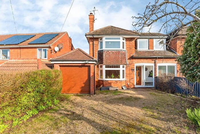 4 Bedroom Semi Detached House For Sale In Harrowby Lane, Grantham, NG31
