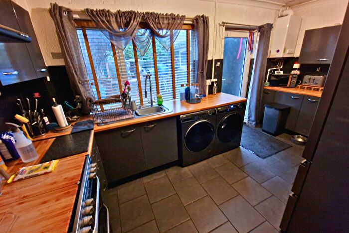 3 Bedroom Terraced House For Sale In Bothwell Grove, Hull, East Riding Of Yorkshire, HU9